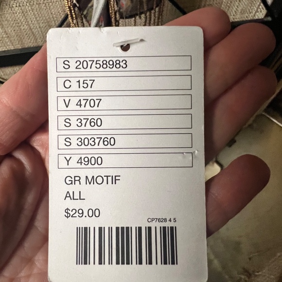 Urban Outfitters Scarf Shawl - Picture 3 of 3